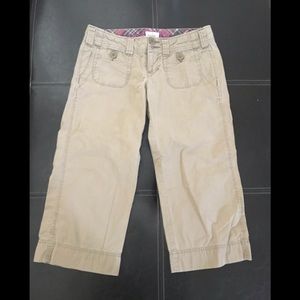 American Eagle Capris